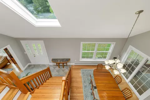 Entry Way - 38 Sharon Rd, Windham, NH 03087 photo 4 of 4
