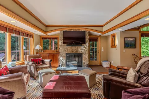 Living - 45 Trailside Rd, Ludlow, VT 05149 photo 1 of 5