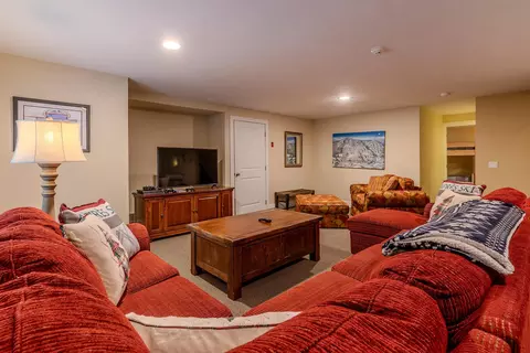 Living - 45 Trailside Rd, Ludlow, VT 05149 photo 5 of 5