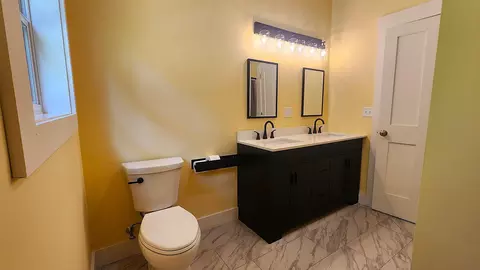 Bath - 188 Wall St, Springfield, VT 05156 photo 5 of 5