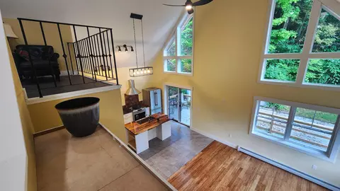 Entry Way - 188 Wall St, Springfield, VT 05156 photo 6 of 6