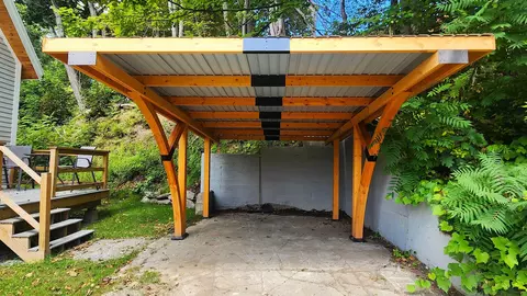 Exterior - 188 Wall St, Springfield, VT 05156 photo 2 of 4