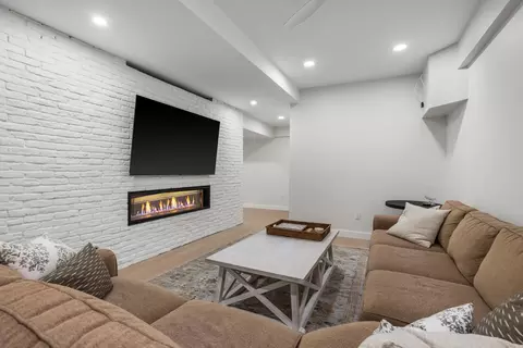 Living - 281 Wallis Rd, Rye, NH 03870 photo 3 of 3