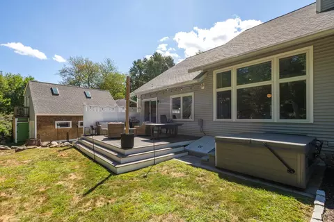 Exterior - 281 Wallis Rd, Rye, NH 03870 photo 8 of 15