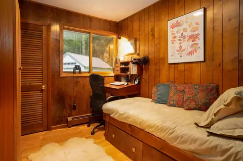 Bedroom - 292 Forest Mountain Rd, Peru, VT 05152 photo 4 of 4
