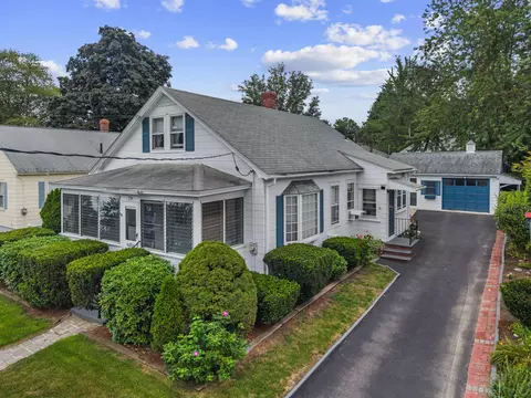 179 Mitchell St, Manchester, NH 03103