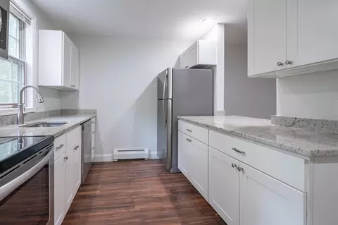 Kitchen - 1465 Hooksett Rd #52, Hooksett, NH 03106 photo 6 of 6