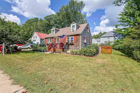 Exterior - 360 High St, Hampton, NH 03842 photo 3 of 8