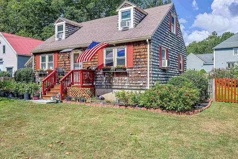 Exterior - 360 High St, Hampton, NH 03842 photo 2 of 8