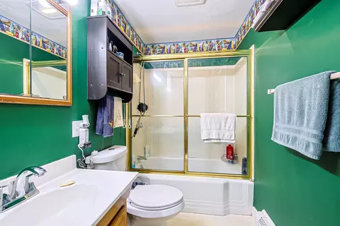 Bath - 360 High St, Hampton, NH 03842 photo 1 of 2
