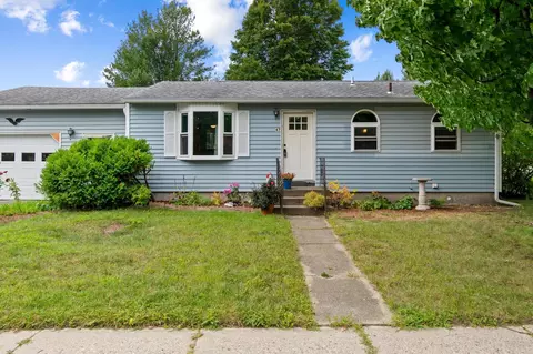 47 Randy Ln, Burlington, VT 05408