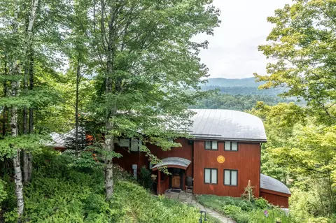 1425 Cobb Hill Rd, Waterbury, VT 05676