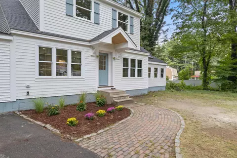 Exterior - 38 Mill Rd, North Hampton, NH 03862 photo 2 of 4