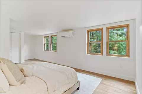 Bedroom - 38 Mill Rd, North Hampton, NH 03862 photo 5 of 7