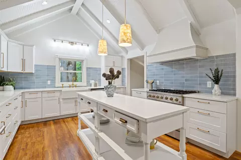 Kitchen - 38 Mill Rd, North Hampton, NH 03862 photo 2 of 9