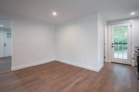 Living - 193 E Dunstable Rd, Nashua, NH 03062 photo 2 of 7