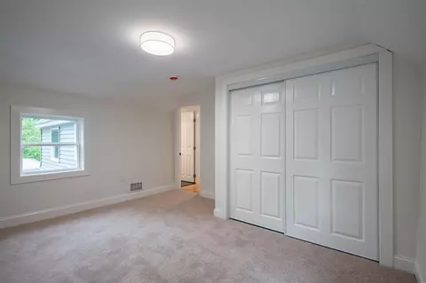 Bedroom - 193 E Dunstable Rd, Nashua, NH 03062 photo 8 of 11
