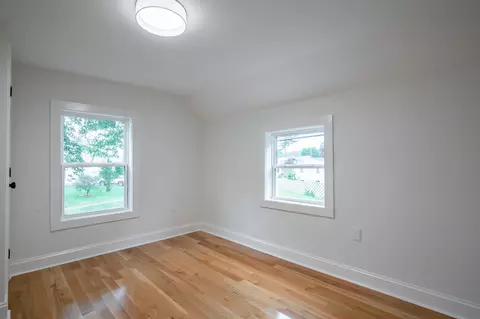 Bedroom - 193 E Dunstable Rd, Nashua, NH 03062 photo 10 of 11