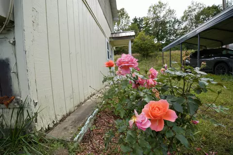Exterior - 1268 County Rd, Windsor, VT 05089 photo 3 of 6