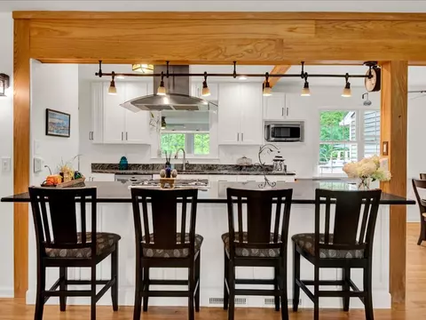 Kitchen - 13 Pinehurst Dr, Jericho, VT 05465 photo 5 of 5