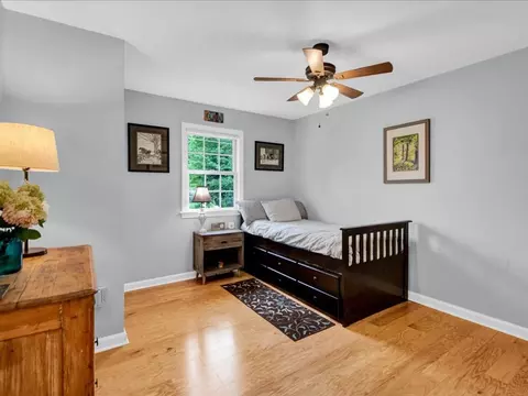 Bedroom - 13 Pinehurst Dr, Jericho, VT 05465 photo 6 of 8