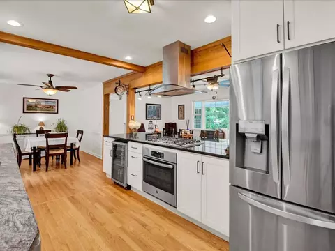 Kitchen - 13 Pinehurst Dr, Jericho, VT 05465 photo 4 of 5
