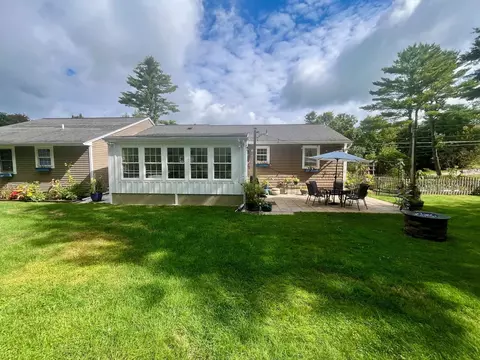Exterior - 13 Pinehurst Dr, Jericho, VT 05465 photo 8 of 8