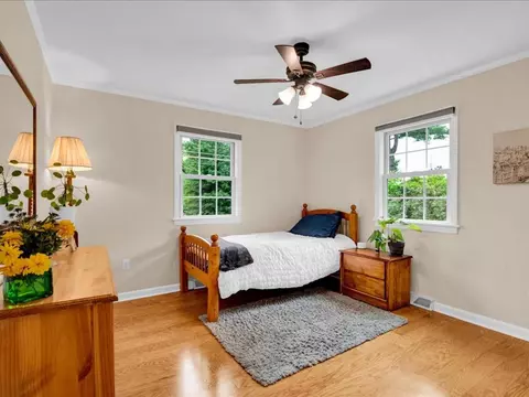 Bedroom - 13 Pinehurst Dr, Jericho, VT 05465 photo 5 of 8