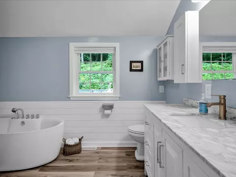 Bath - 13 Pinehurst Dr, Jericho, VT 05465 photo 1 of 5