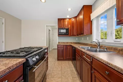 Kitchen - 80 Sweeney Rd, Lisbon, NH 03585 photo 3 of 6