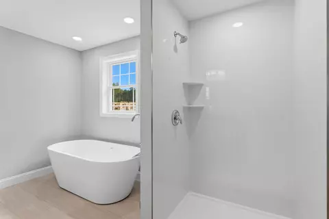 Bath - 17 Bernice St, Hooksett, NH 03106 photo 5 of 7