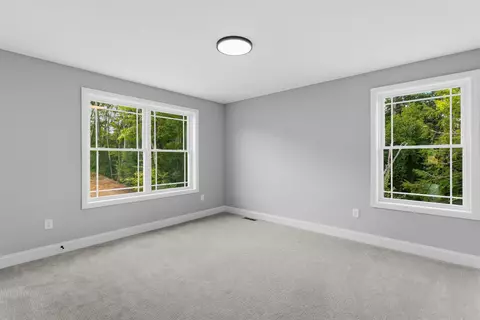 Bedroom - 17 Bernice St, Hooksett, NH 03106 photo 10 of 15