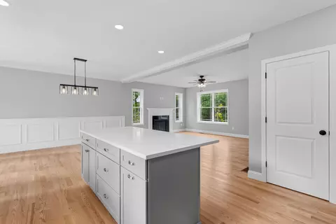 Entry Way - 17 Bernice St, Hooksett, NH 03106 photo 1 of 6