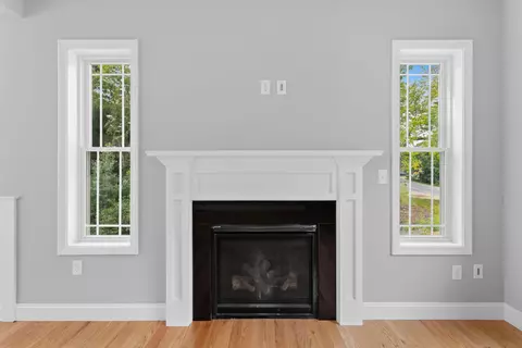 Living - 17 Bernice St, Hooksett, NH 03106 photo 5 of 6