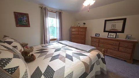 Bedroom - 14 Gordon Ave, Gorham, NH 03581 photo 4 of 6