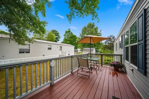 77 Hayes Park, Exeter, NH 03833 photo 28