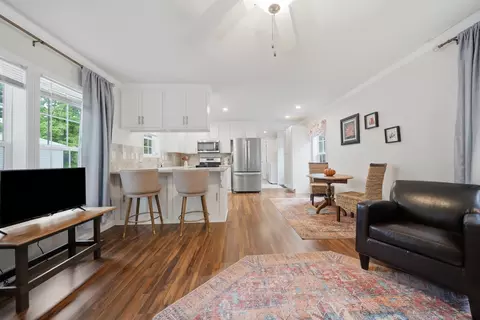 77 Hayes Park, Exeter, NH 03833 photo 6