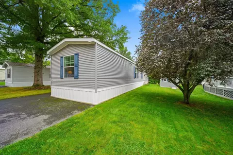 77 Hayes Park, Exeter, NH 03833 photo 25