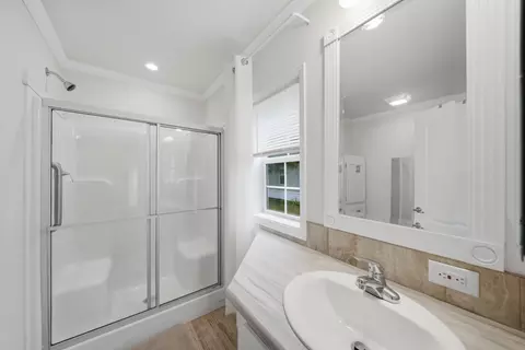 77 Hayes Park, Exeter, NH 03833 photo 11