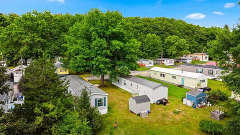 77 Hayes Park, Exeter, NH 03833 photo 29