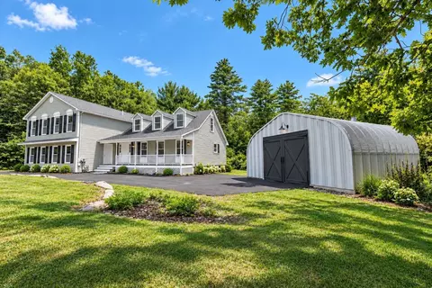 33 Baboosic Lake Rd, Amherst, NH 03031