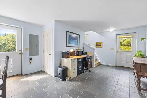 Entry Way - 74 Pratt Rd, Worcester, VT 05682 photo 3 of 4