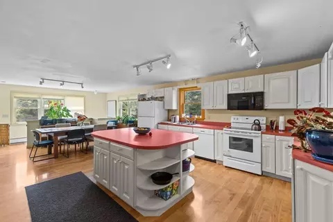 Kitchen - 74 Pratt Rd, Worcester, VT 05682 photo 1 of 3