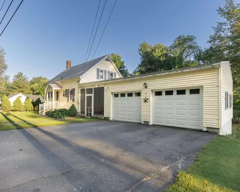 121 Prospect St, Hinsdale, NH 03451