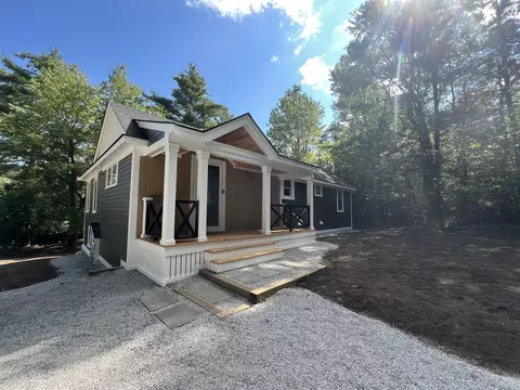 17 Moss Ln, Madison, NH 03849