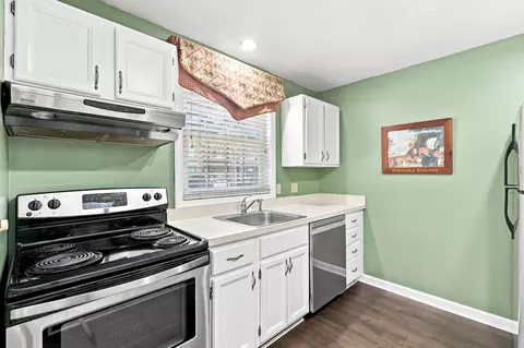 Kitchen - 1465 Hooksett Rd #214, Hooksett, NH 03106 photo 2 of 4