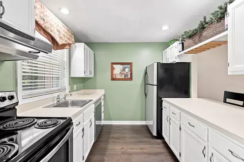 Kitchen - 1465 Hooksett Rd #214, Hooksett, NH 03106 photo 1 of 4