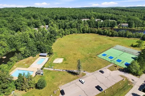 View/Area - 1465 Hooksett Rd #214, Hooksett, NH 03106 photo 2 of 3