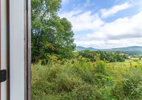 2693 Kirby Mountain Rd, Kirby, VT 05824