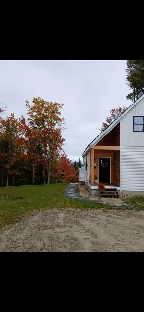 988 N Groton Rd, Groton, NH 03241